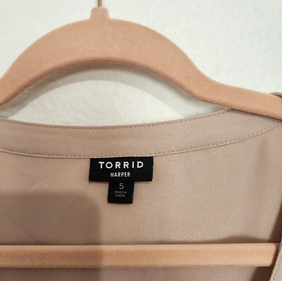 Torrid Harper Georgette 3/4 Sleeve Blouse Size 5 - Picture 5 of 7